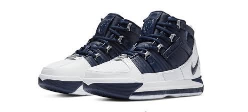 OldFranMurph's tweet photo. Just remembered I wore these LeBrons in high school because @jj_redick wore them and now he coaches LeBron so my brain is in a pickle. https://t.co/SUPHmc9Y80