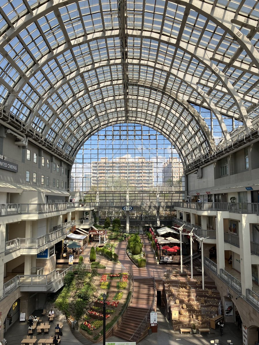 sapporofactory_'s tweet photo. 本日は #母の日 👩💐✨
お母さんに感謝の気持ちを伝えたいですね😊

館内では、お母さんと一緒に贈り物を選んだり、お食事や映画も楽しんでいただけます🫶🏻

ぜひサッポロファクトリーにて、思い出に残る一日をお過ごしください💝

#サッポロファクトリー
#Mothersday https://t.co/9FQ6EpEAFk