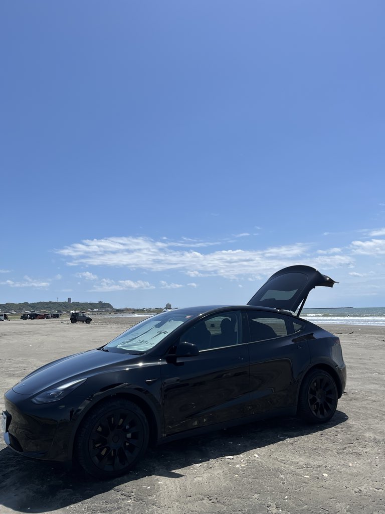 imperial_crest2's tweet photo. サーフィン来ました🌊 https://t.co/XORXkAyOTL