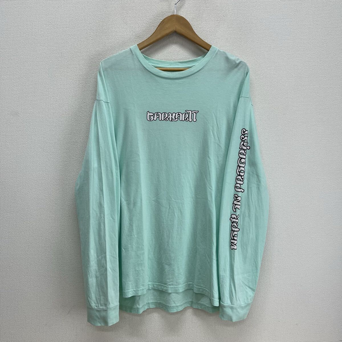 ♖й1590+й1591♖専用ページです♖ファションロイヤリティ♖ Carhartt WIP L/S THAI TIGER T/S Lサイズ ￥4，400- プリントとボディ