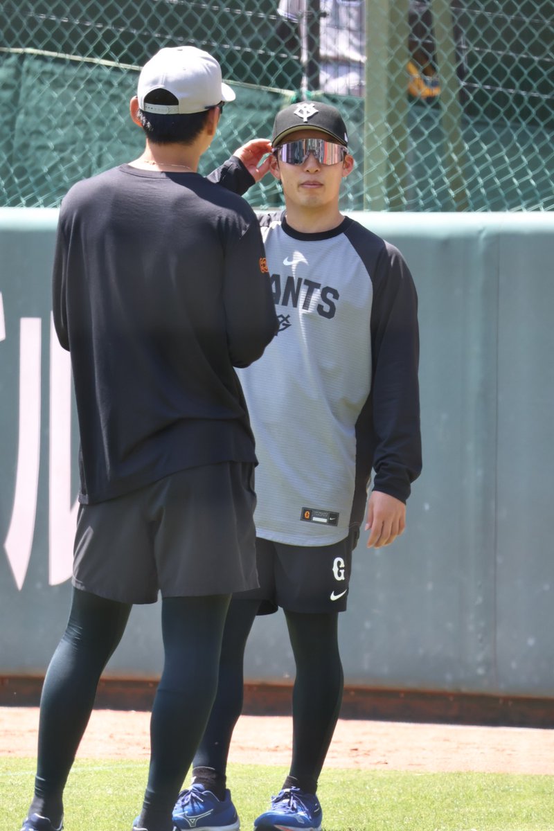 身長差助かる← 20260510@ジャイアンツ球場 #giants #泉圭輔 #赤星優志