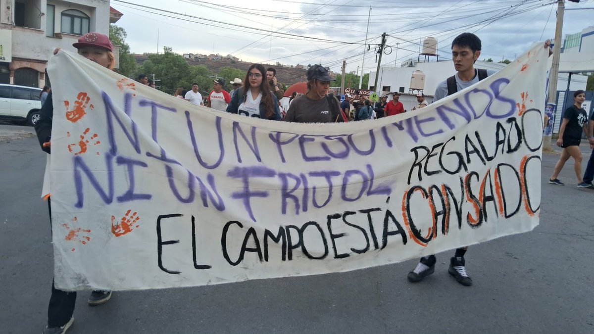 Red Rompe el Miedo tweet media