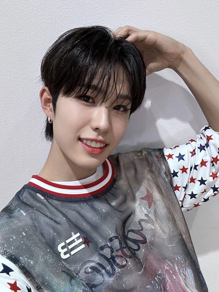UpdateKBoys's tweet photo. Feliz aniversário para o Hyui (NEXZ), que hoje completa 19 anos! 🎉

#HAPPYHYUIDAY
#HYUI #휴이 https://t.co/iaZdF6ZFkN