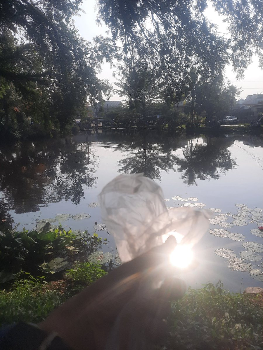 Dan0898's tweet photo. Tempat bengong orang dewasa 🍃 https://t.co/47Hu4iFTYg