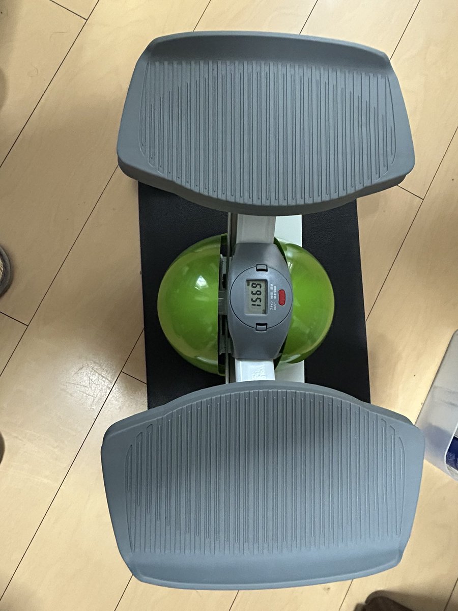 ステッパー、結局中古で送料込み8000円ほぼ未使用の物をメルカリ購入