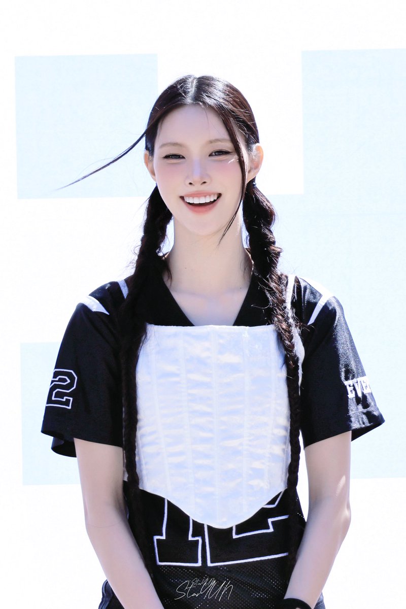 StarYUN tweet media