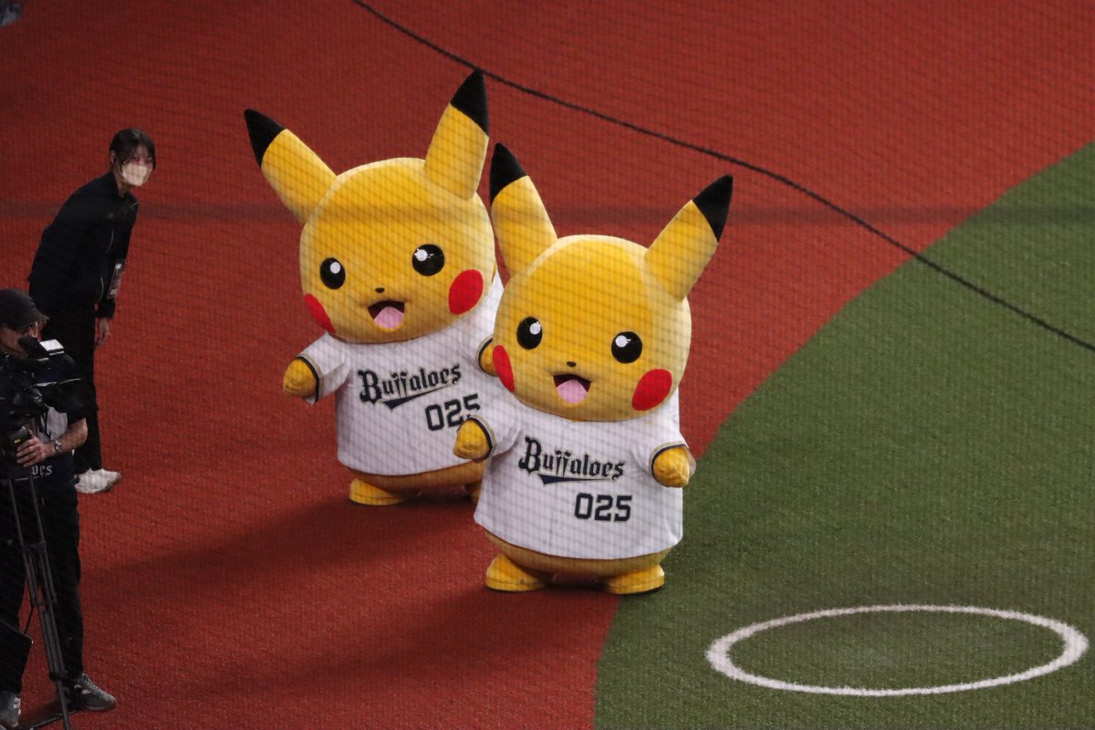 55koneko's tweet photo. めっちゃ久々の京セラドーム。ピカチュウ可愛かった☺️望遠レンズ持っていってよかったわ。 https://t.co/f2KnNmjqzE