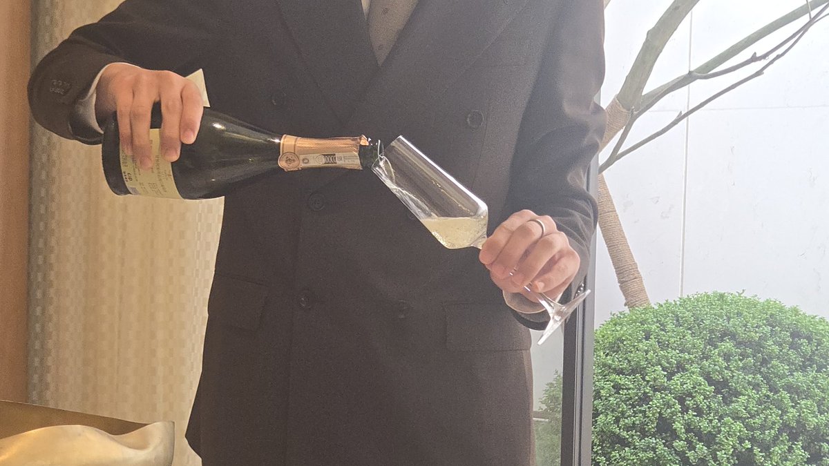 我的4i大姐姐老婆在哪里找.jpg 鴇鵬機工|Tokiho Engineering tweet media