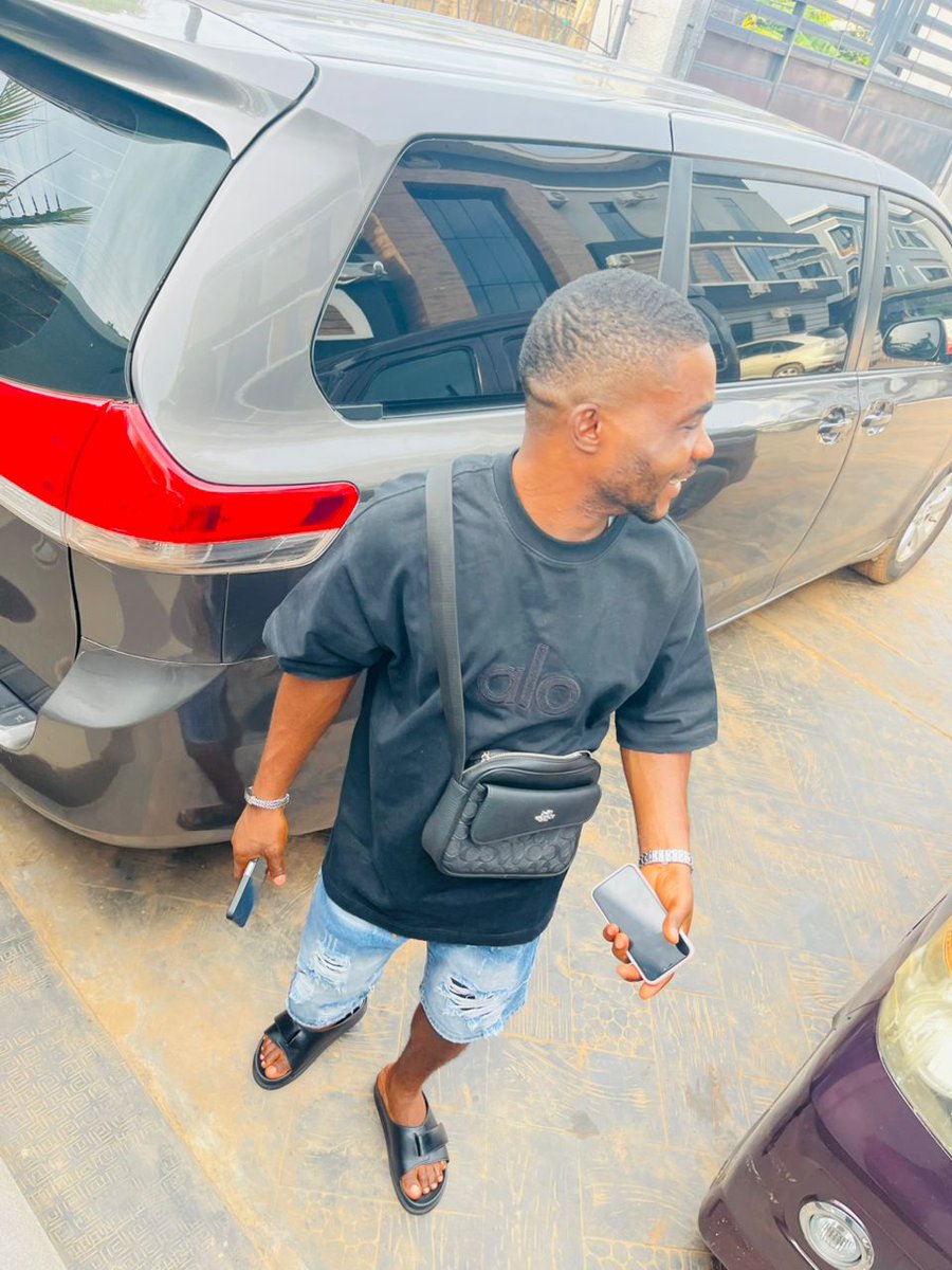 SamuelO95997481's tweet photo. Searching for a serious relationship 💖💖💖💖 instead person should follow my page https://t.co/imfXRSpAdA