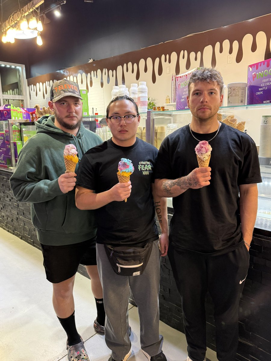 MyungJae98's tweet photo. ice cream https://t.co/sQGrLGERkn