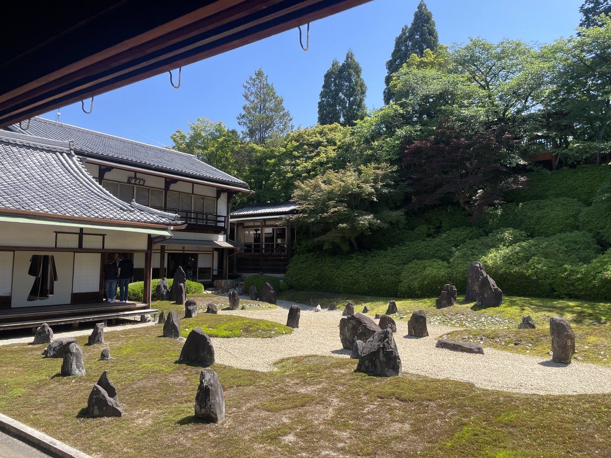 小野 tweet media