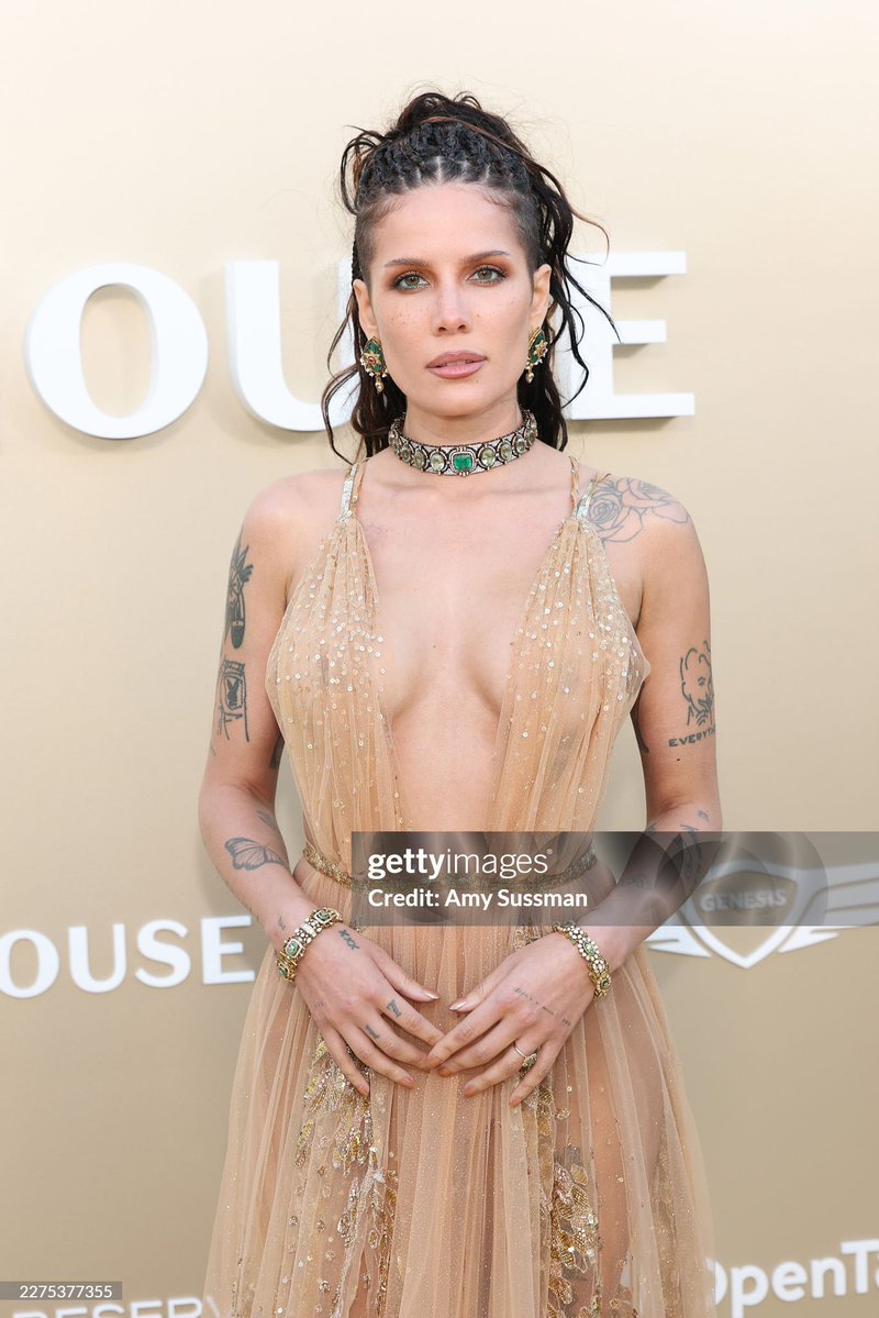 Halsey Archive tweet media
