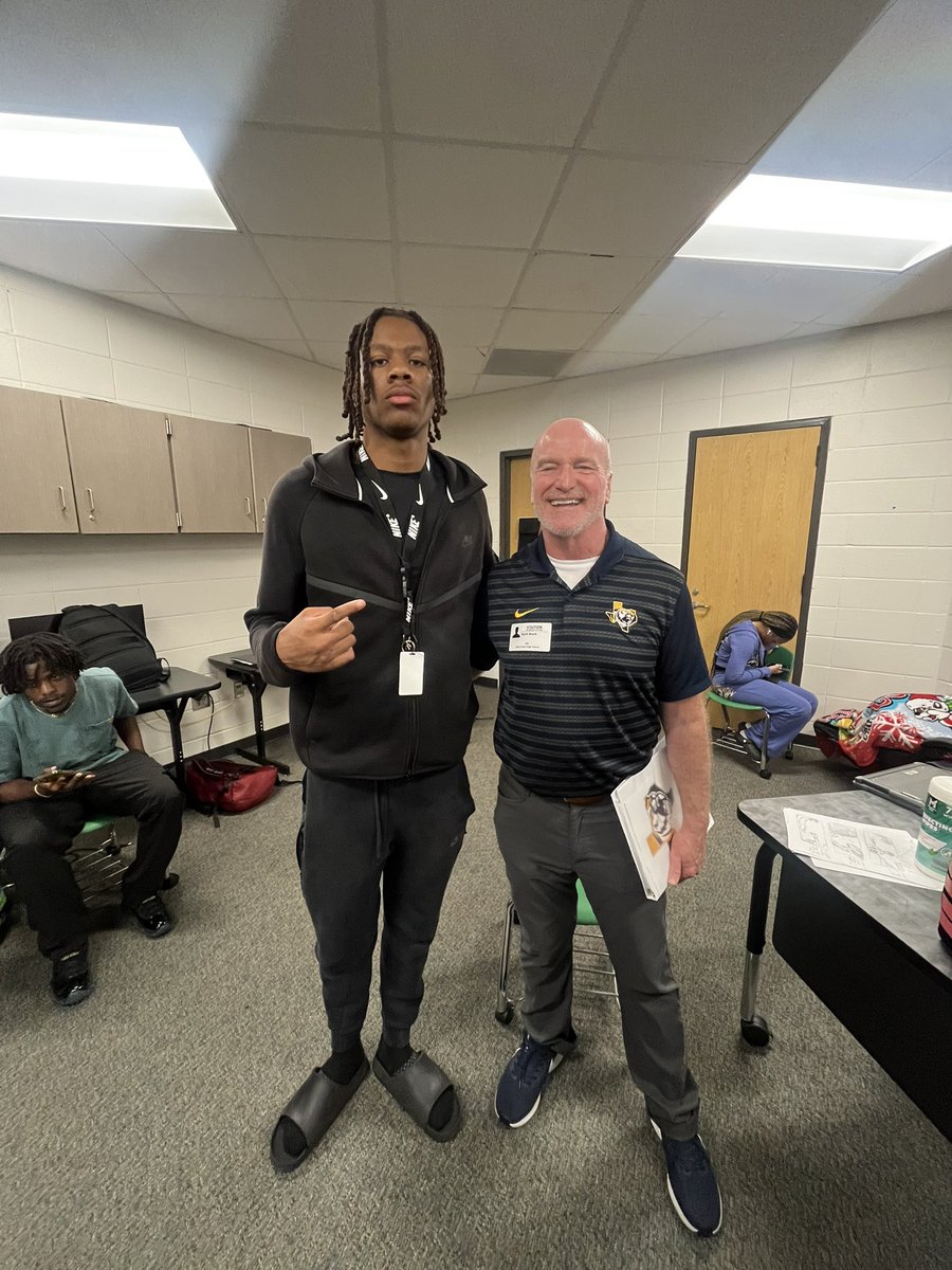 John “J4” Henderson IV tweet media