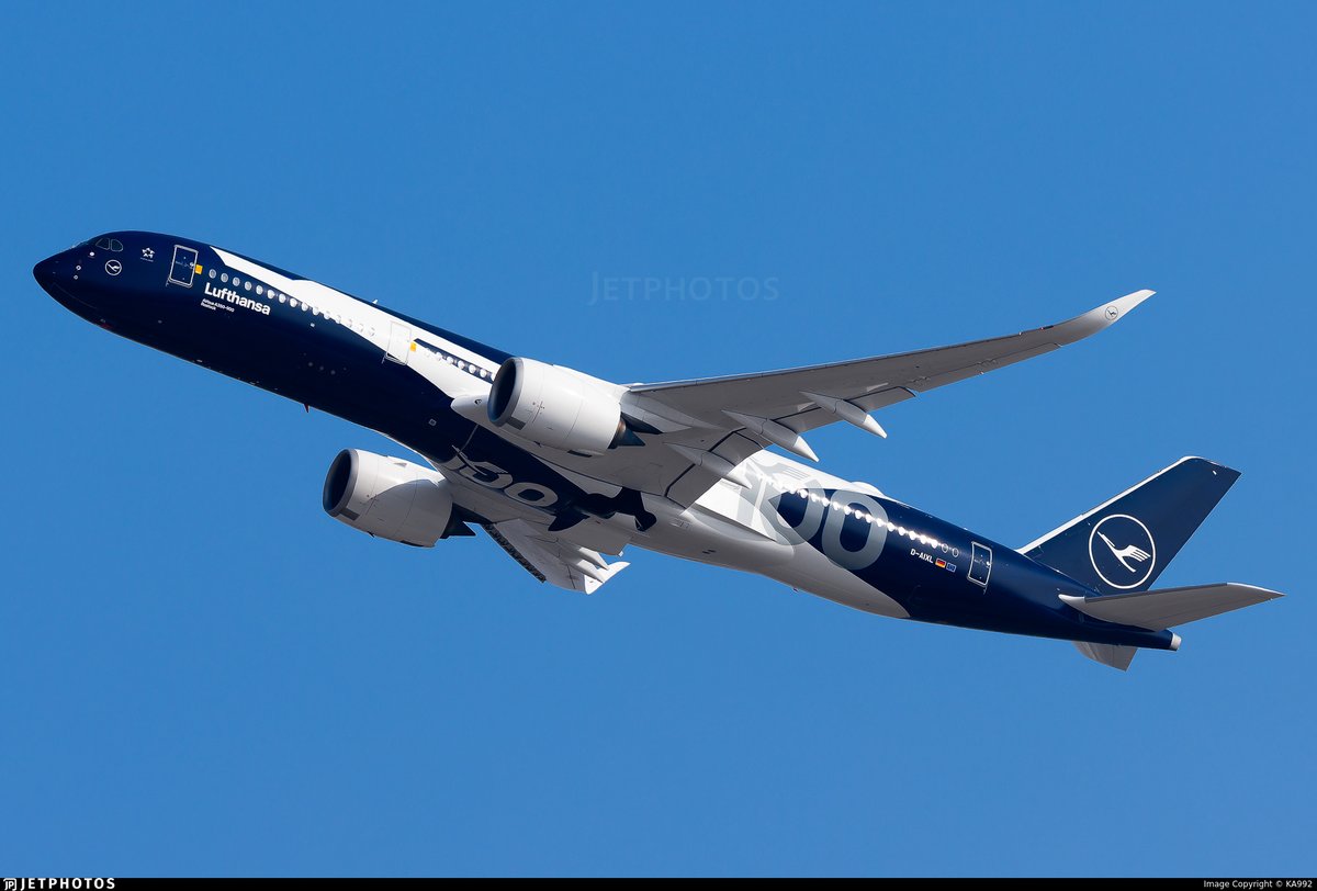 JetPhotos tweet media