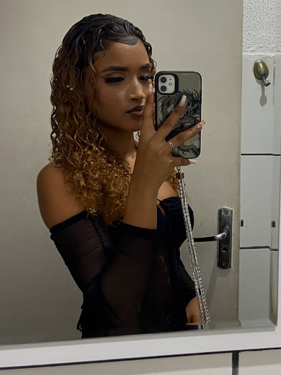 bonequinha 🥰 tweet media