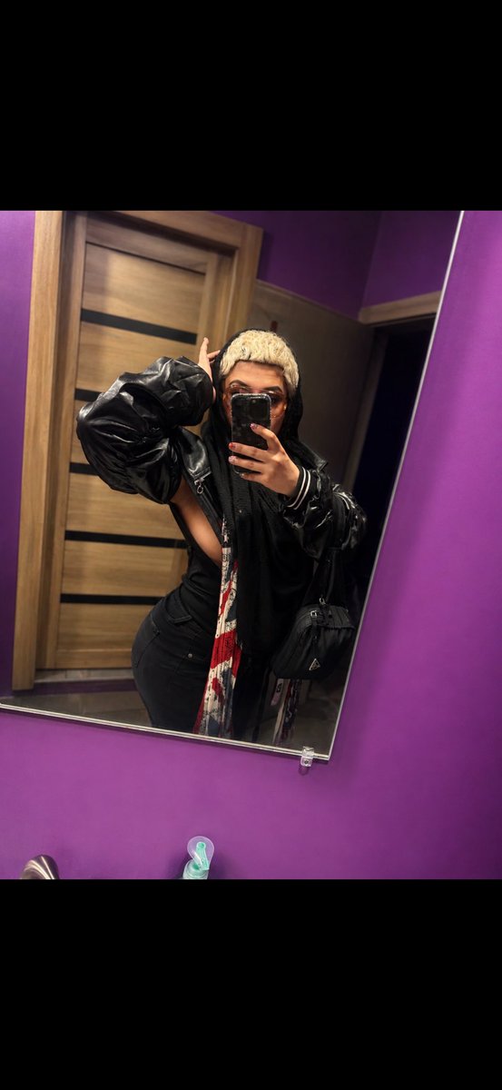 B so thicc 🗽 tweet media