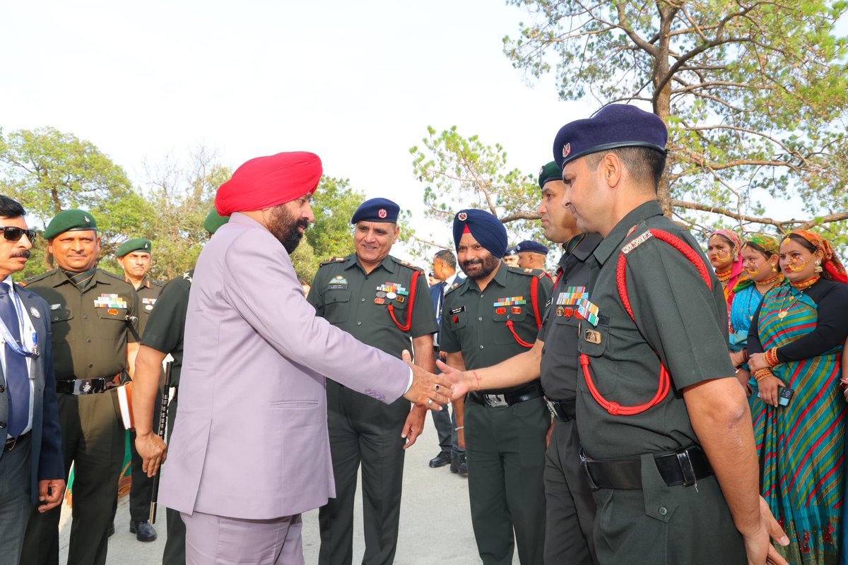 LtGenGurmit's tweet photo. During my two day visit to Lansdowne, I witnessed several initiatives that reflect the spirit of service, sustainability, and community development at the Garhwal Rifles Regimental Centre. https://t.co/59ZU01YCkg
