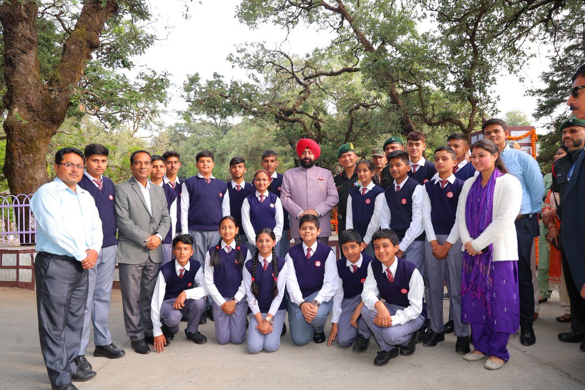LtGenGurmit's tweet photo. During my two day visit to Lansdowne, I witnessed several initiatives that reflect the spirit of service, sustainability, and community development at the Garhwal Rifles Regimental Centre. https://t.co/59ZU01YCkg