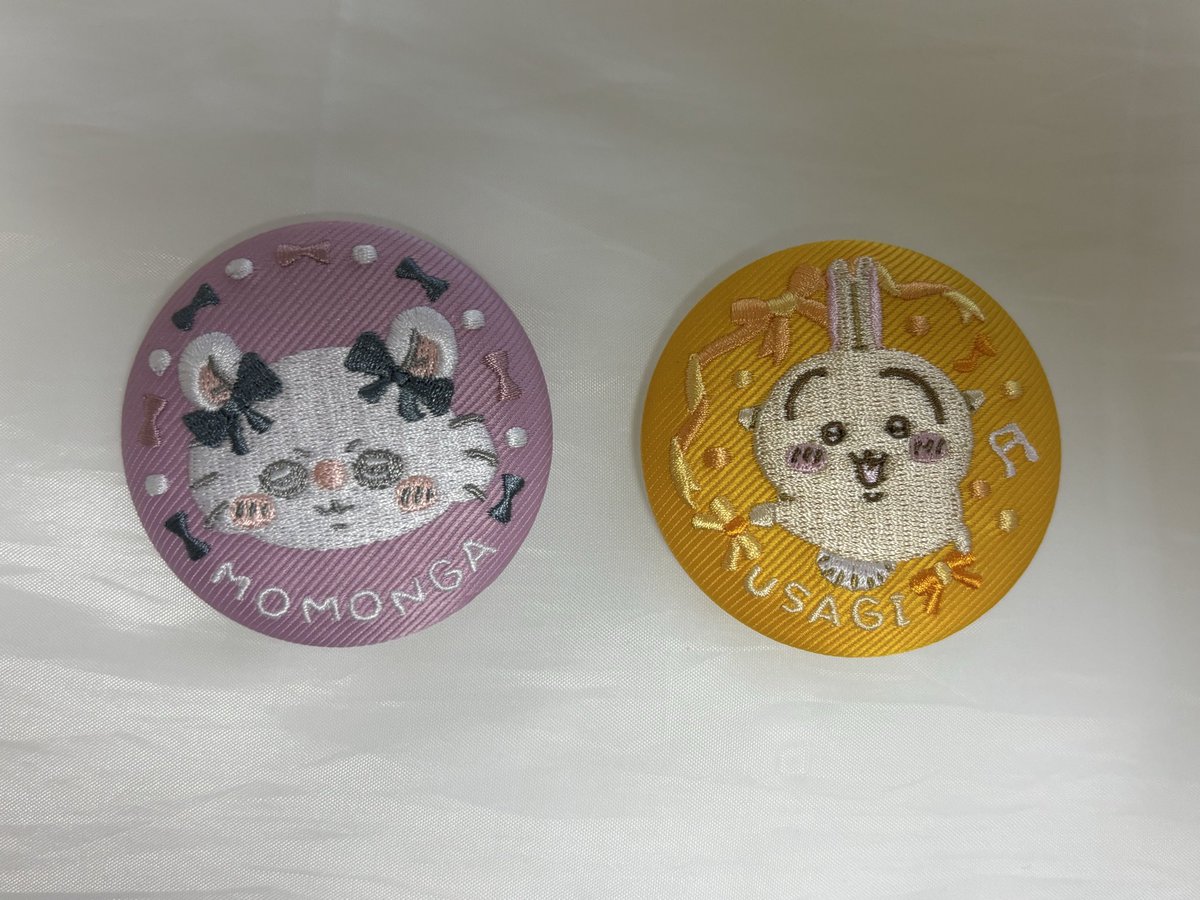 yer_lov9's tweet photo. ちいかわ 刺繍缶バッジ 交換

[求] シーサー1弾、2弾

[譲] モモンガ🎀、うさぎ全身

郵送での交換希望です
お気軽にお声掛けください🙇🏻‍♀️ https://t.co/XM0vhyAnxR