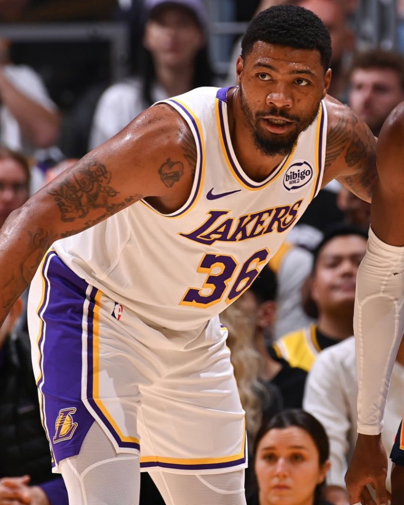 Lakers Lead tweet media