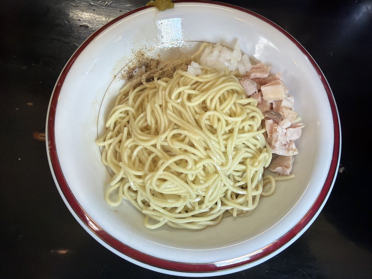 78_nappa's tweet photo. 濃麺 海月 煮干濃麺+和え玉 千葉県千葉市中央区要町1-4 https://t.co/s8ETo9oqiI