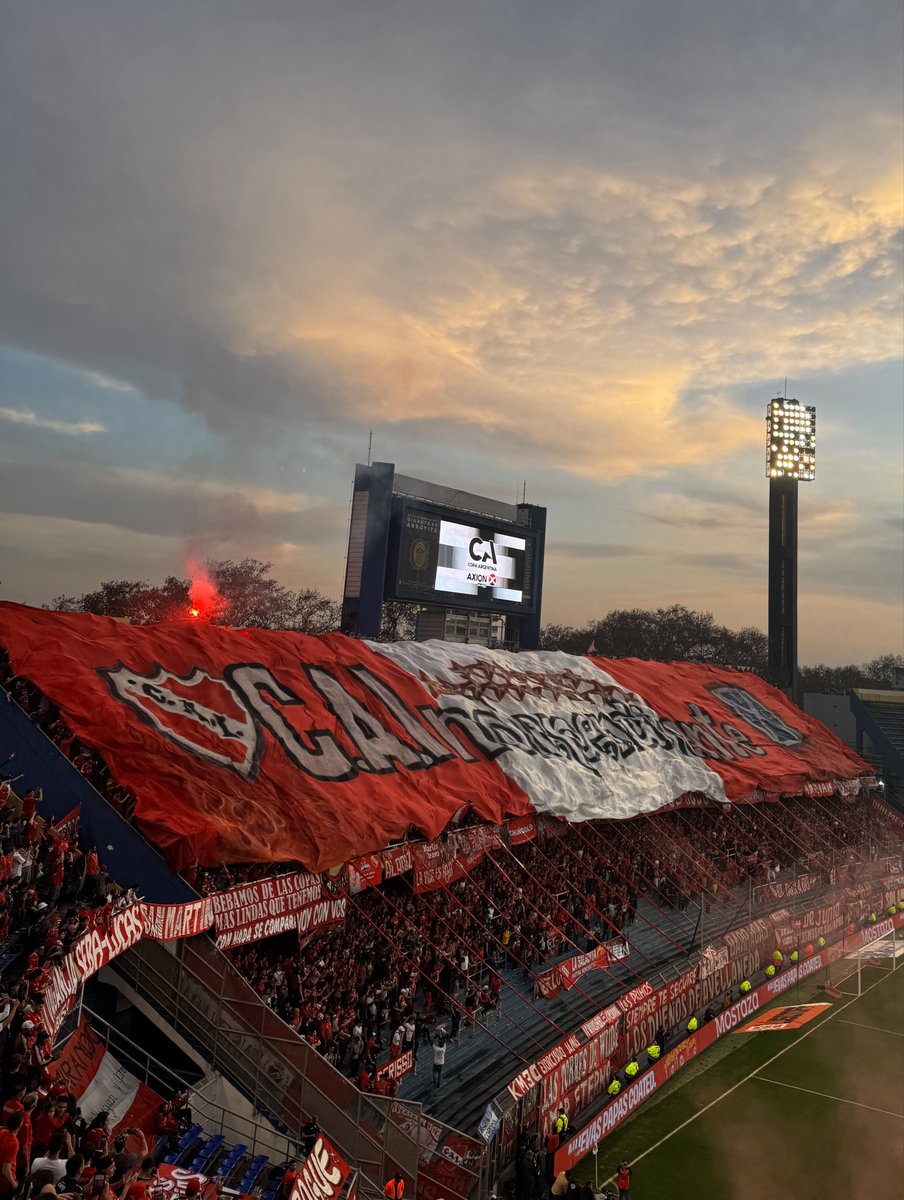 Pero te tengo fe, 
te sigo a todos lados.