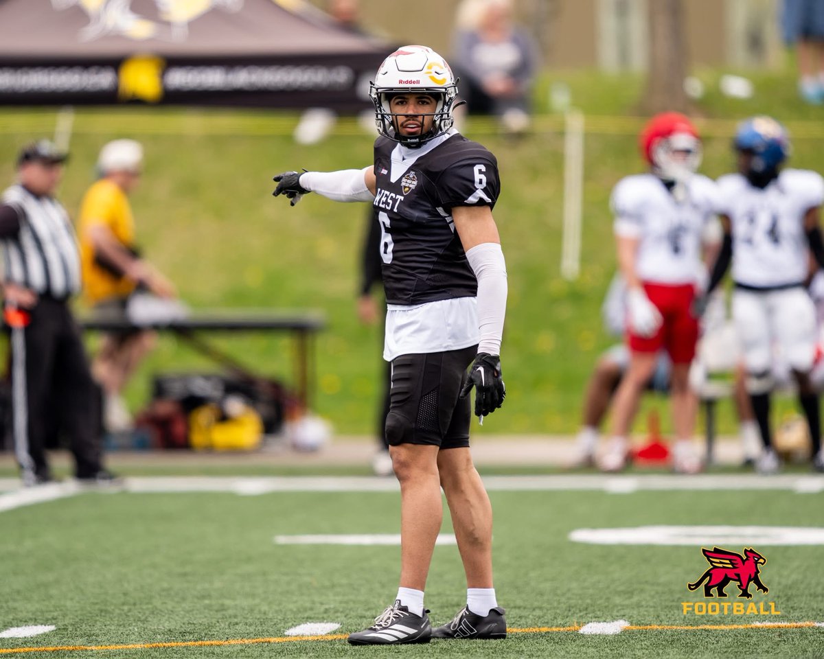 GryphonFB's tweet photo. It came down to the wire in Waterloo! But your Gryphons and Team West squeezed out a victory defeating Team East 28-27.

Tristan Aboud earned Offensive Player of the Game honours. Completing 14 of 20 passes for 280 yards and a TD.

Proud of all our players! ❌🏈 #LeaveYourMark https://t.co/hL96IJYJA6