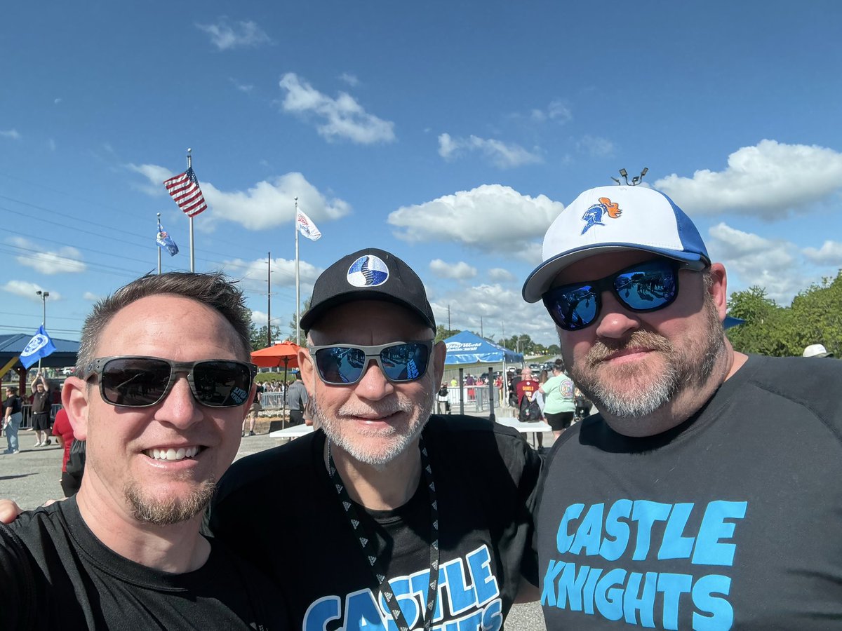 JBert01's tweet photo. Holiday World 2026 was a blast! Several of us have been taking 8th Graders to amusement parks for close to two decades! It was a beautiful day &amp; everyone appeared to love the experience! This is a joint venture between Castle North &amp; Castle South Middle Schools. #no2ndprize #wcsc https://t.co/KdoiUzVtb3