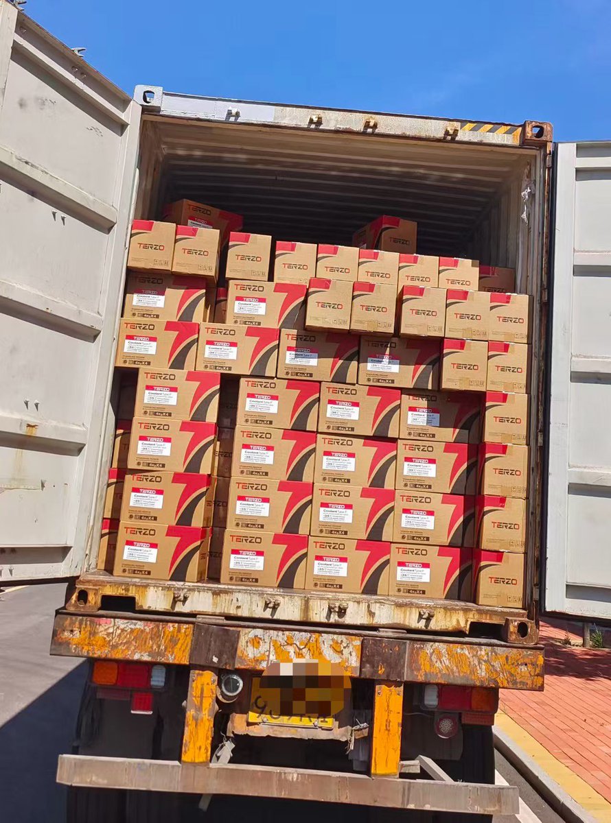 TERZO_Oil_Guide's tweet photo. TERZO lubricant shipments moving steadily worldwide 🌍
From factory to container loading, every delivery supports long-term partners with stable supply and reliable logistics.
🔗 https://t.co/w5HWnswRlF
#TERZO #EngineOil #Lubricants #Supply #Automotive #Export #DieselEngineOil https://t.co/WUGFdQIGIy