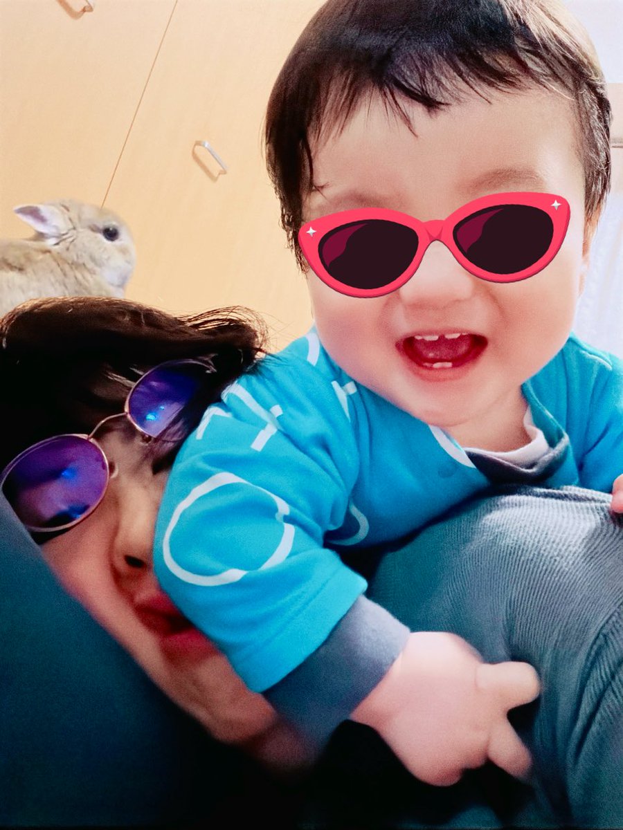 天使に囲まれ潰され幸せです🐰👶 #母の日