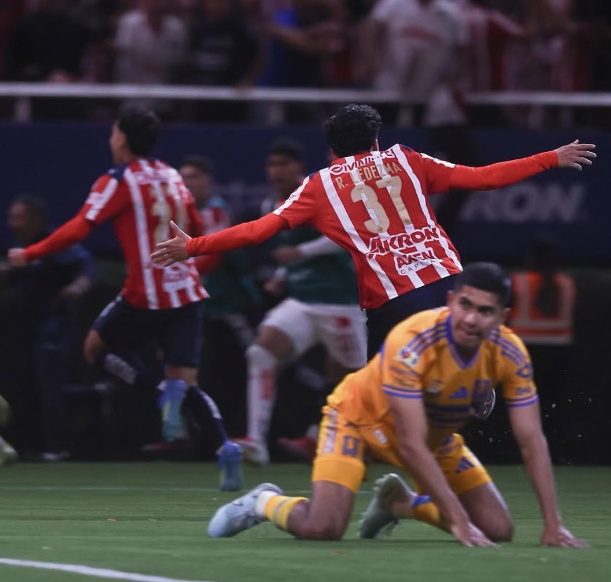 No existen fuera de Monterrey. Equipo diminuto. 🤣