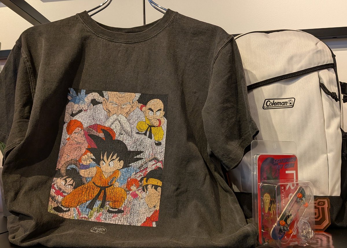 THEジャンプショップで発売中のドラゴンボールのTシャツ商品！