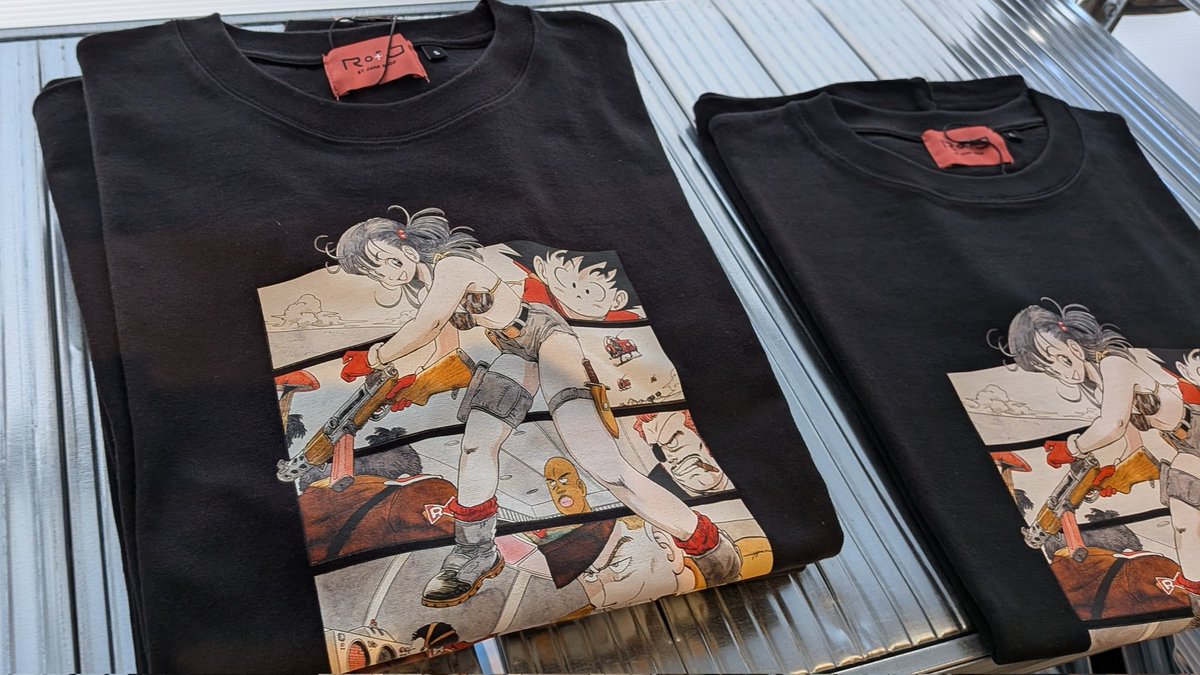 THEジャンプショップで発売中のドラゴンボールのTシャツ商品！