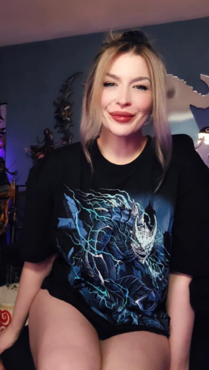 MystikGunn's tweet photo. Live! https://t.co/BbH5N28jFU https://t.co/VBRjdn6r6n