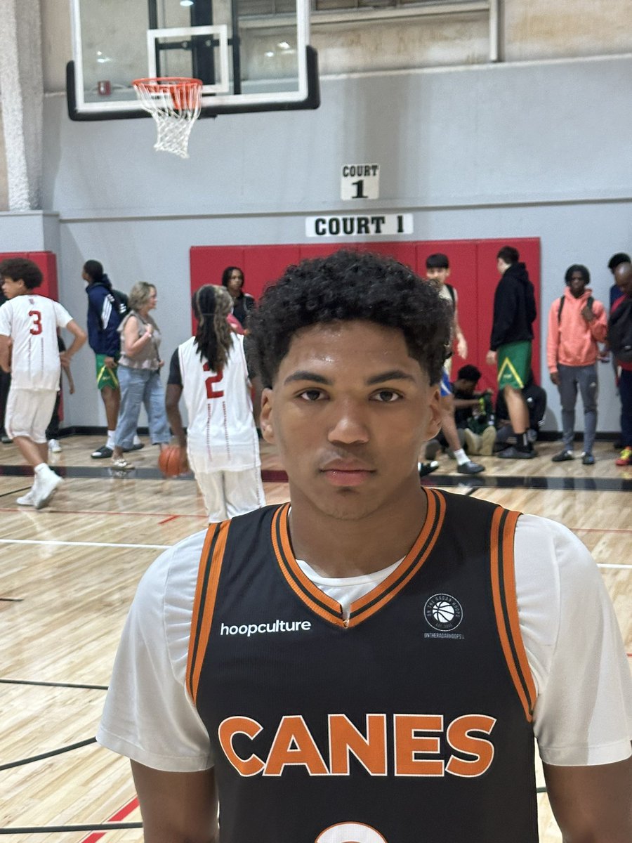 i_am_cam20's tweet photo. Nigel Broome
Scored the ball well on and off the ball. Showed the ability to handle the ball and run the offense. A good passer who put his teammates in good spots. Plays with a high motor and competes heavily on both ends.  Nigel is very crafty and never sped up. 
@nigelbroome3

@TaiYoungHoops,@_joshTec,@OntheRadarHoops, @OTRHoops