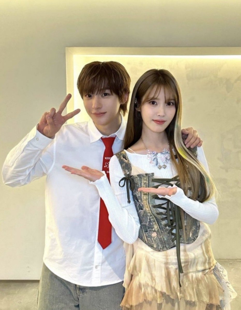 knk___30's tweet photo. アントンは2人と仲良くて、その2人がドラマで共演してくれて、私はとても嬉しい限りです、、、らいーずはostも参加してくれてさらに嬉しいです。

#21세기대군부인
#21世紀の大君夫人
#iu
#byeonwooseok
#anton #riize https://t.co/3a35yoYFt3