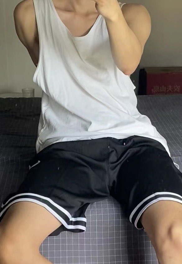 tibetholiday's tweet photo. 有重���的1一起玩吗？ #重庆 https://t.co/HJr9pmf1XY