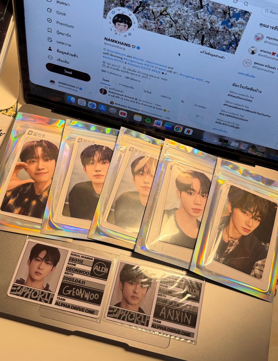 xxnamkhang's tweet photo. มีแจกการ์ดค่ะ ถ้าใครเจอสะกิดได้เลยค่ะ 🩵

#안녕_BANGKOK
#ANNYEONG_BANGKOK 
#ALD1 #ALPHADRIVEONE https://t.co/RmGmVikT8g