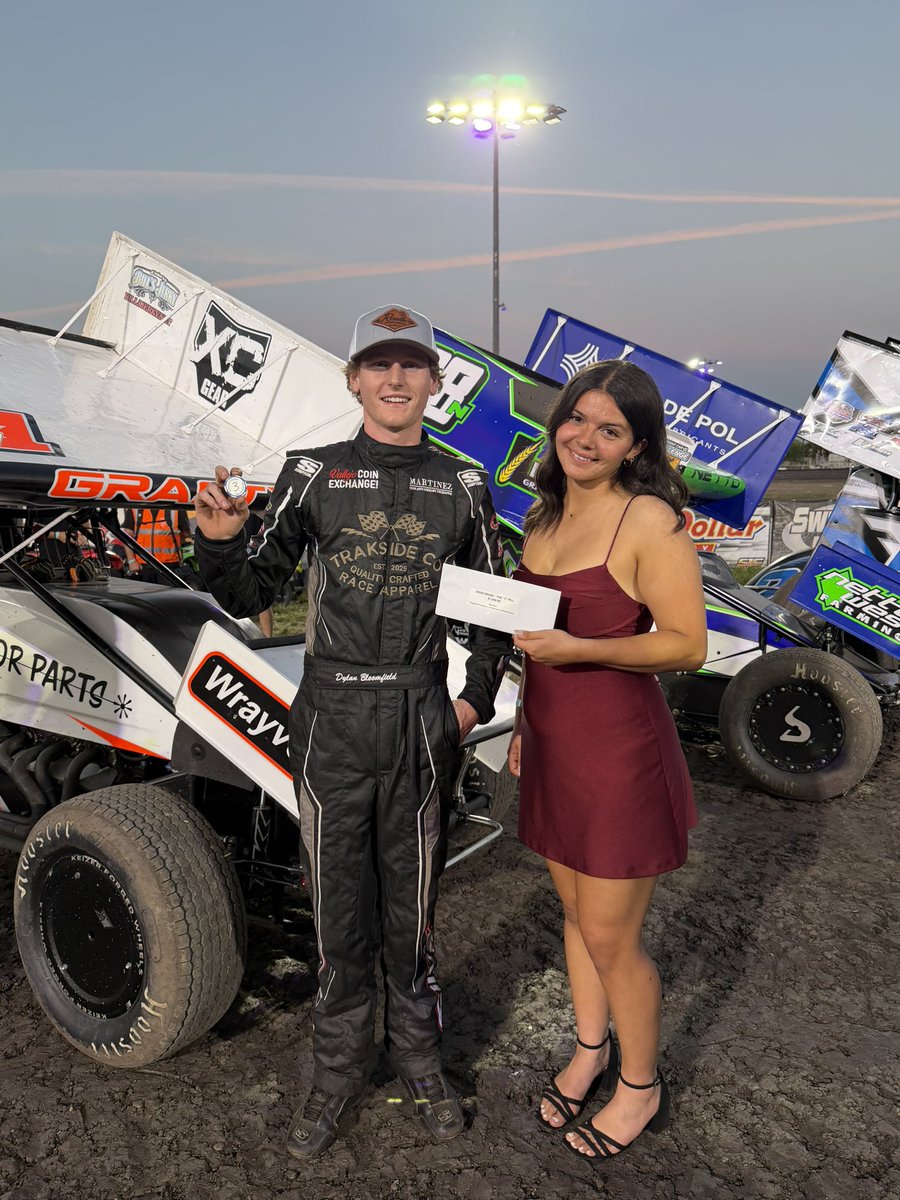 NARC410's tweet photo. Dylan Bloomfield pulls the number 3 for his dash draw!

He will go home with an extra $1,000, courtesy of Roseville Precision - In Memory of Mike Murphy https://t.co/vFYTPwdz8l