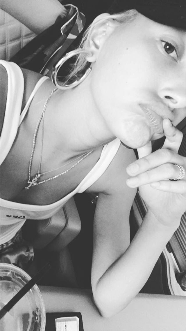 Hailey Throwbacks tweet media