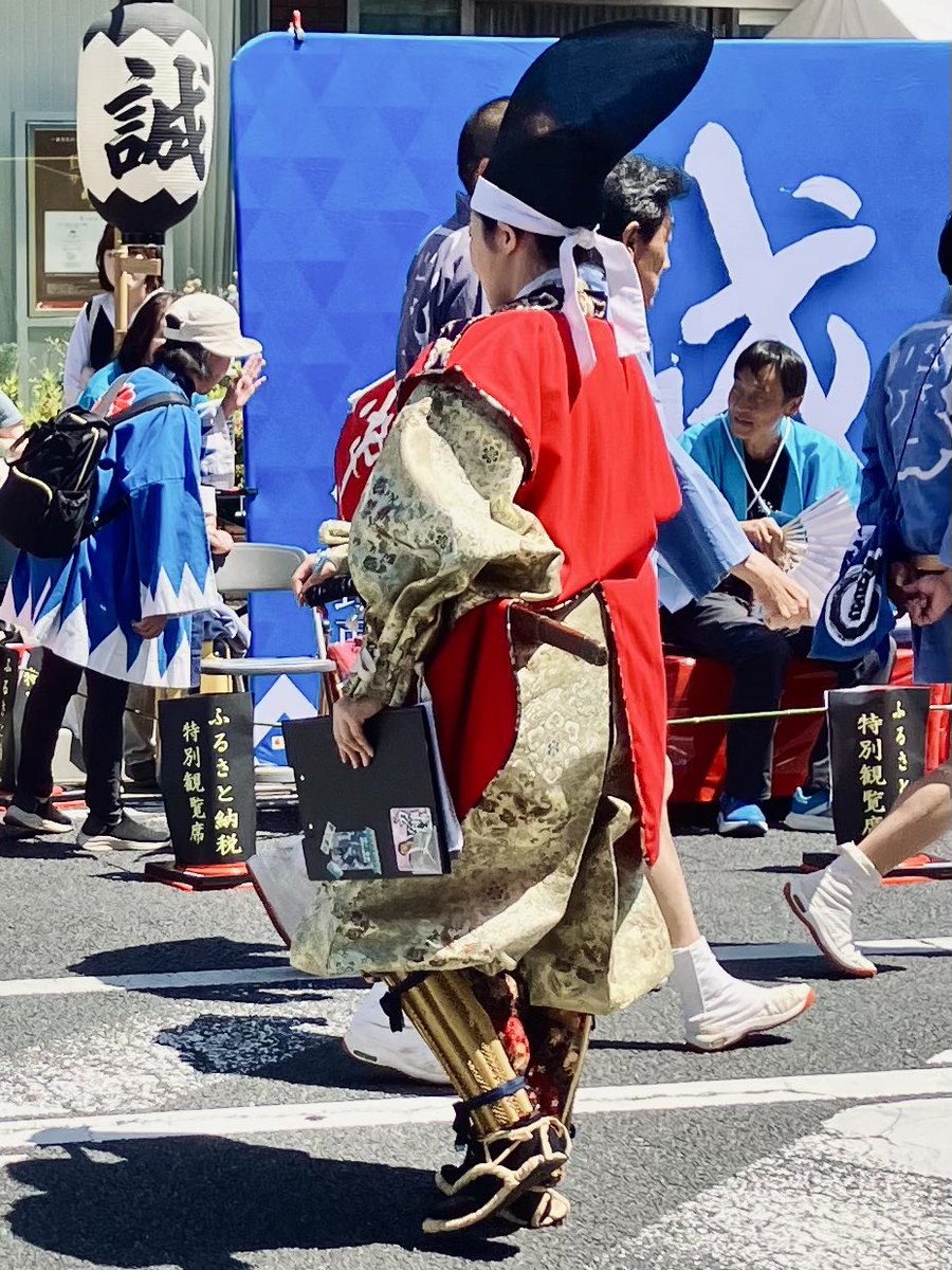 hakkenjpn's tweet photo. 呼び出し御奉行様は今年もやっぱり😊
装束よくお似合いです
#ひの新選組まつり #ひのパレ https://t.co/O1mQa2WLvM