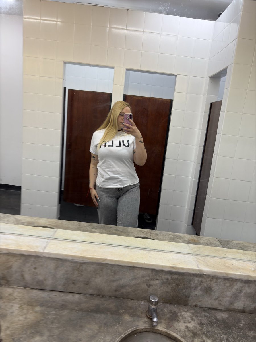 Amo a los zurditos progres bardeandome el cuerpo, yo puedo bajar de peso pero ustedes la pelotudez mental no se la sacan ni volviendo a nacer 
Muchos besitos muamua💋💋💋
