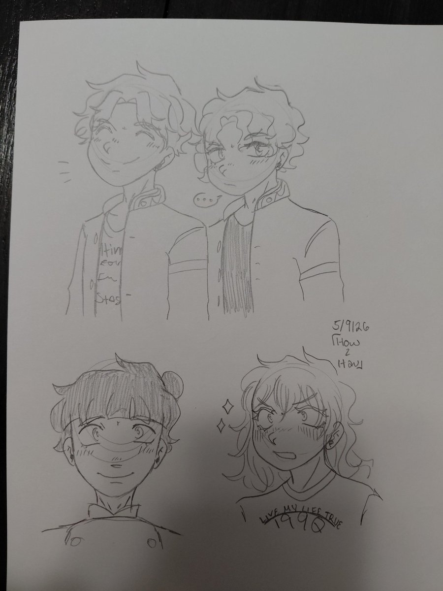 :33 < OKAAAAYYY HERES THE DOODLES YAAAY yall r crazy