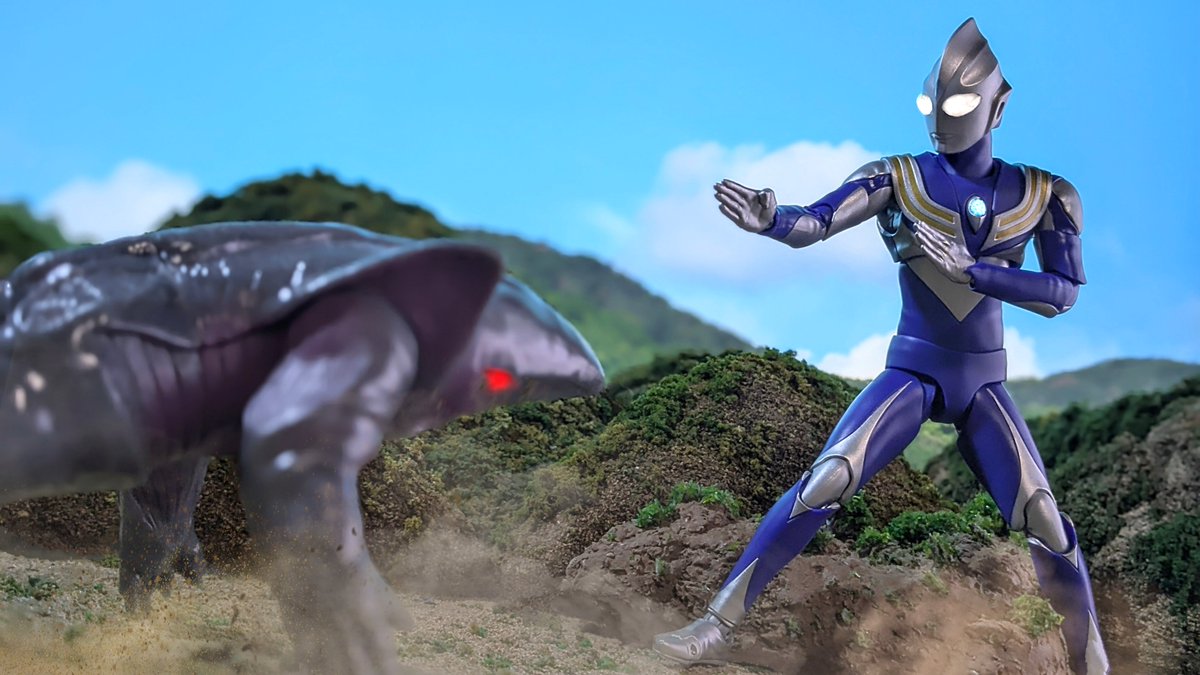 ウルトラマンティガ スカイタイプ 降参する振りをしたレギュラン星人