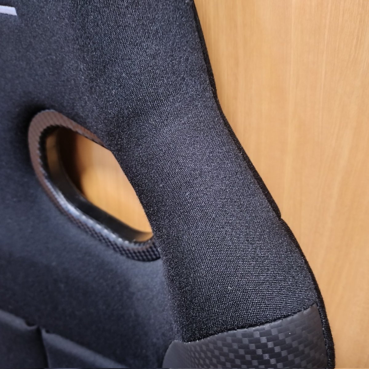 harenochihare_1's tweet photo. 新品で買って助手席で使っていたので使用頻度極小！
シートが入るデカイ袋とデカイ段ボールも欲しければ差し上げます！
プロテクター取り付け跡よく見るとあります(写真1.2.3枚目参照)
試座大歓迎！！！ https://t.co/1hx1S0wXXO