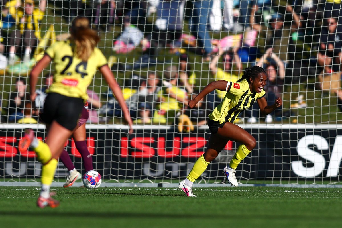 WgtnPhoenixFC's tweet photo. Moment maker. https://t.co/KISCqvq5Ll