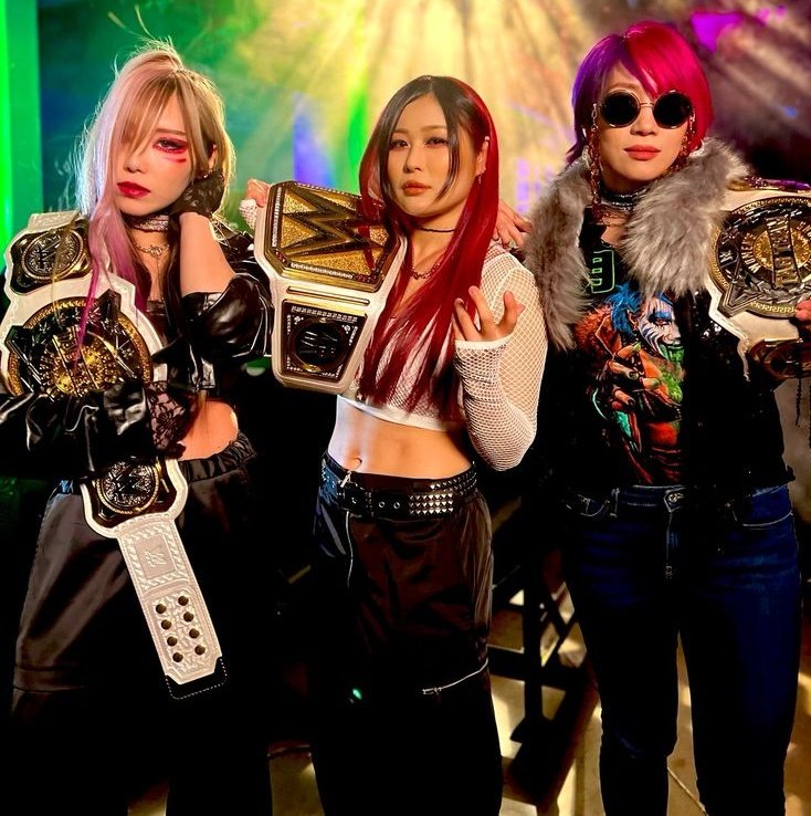 CrispyWrestlin's tweet photo. Asuka FOREVER https://t.co/n9GiPS2kCE