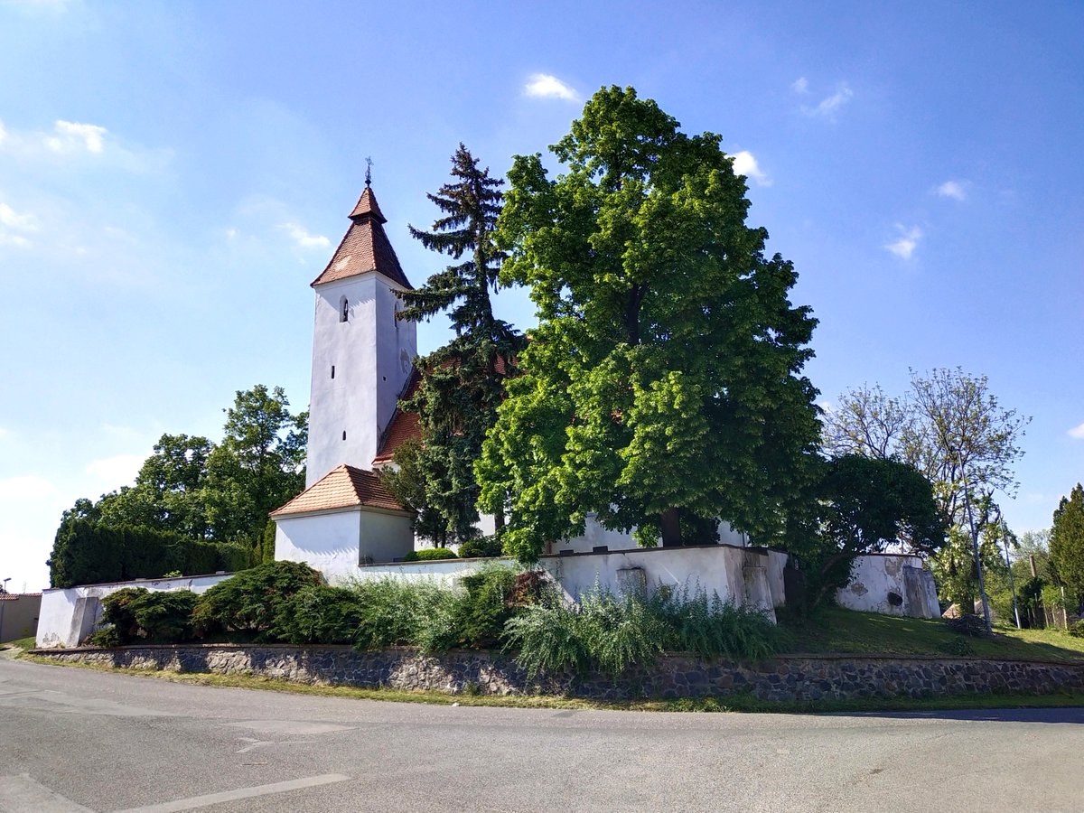 sobegh4's tweet photo. ✝️Kostel Narození svatého Jana Křtitele v Hovorčovicích severně od Prahy (Foto: 09.05.2024)✝️ https://t.co/8lKeypLVQD https://t.co/r4vTkWNlj3