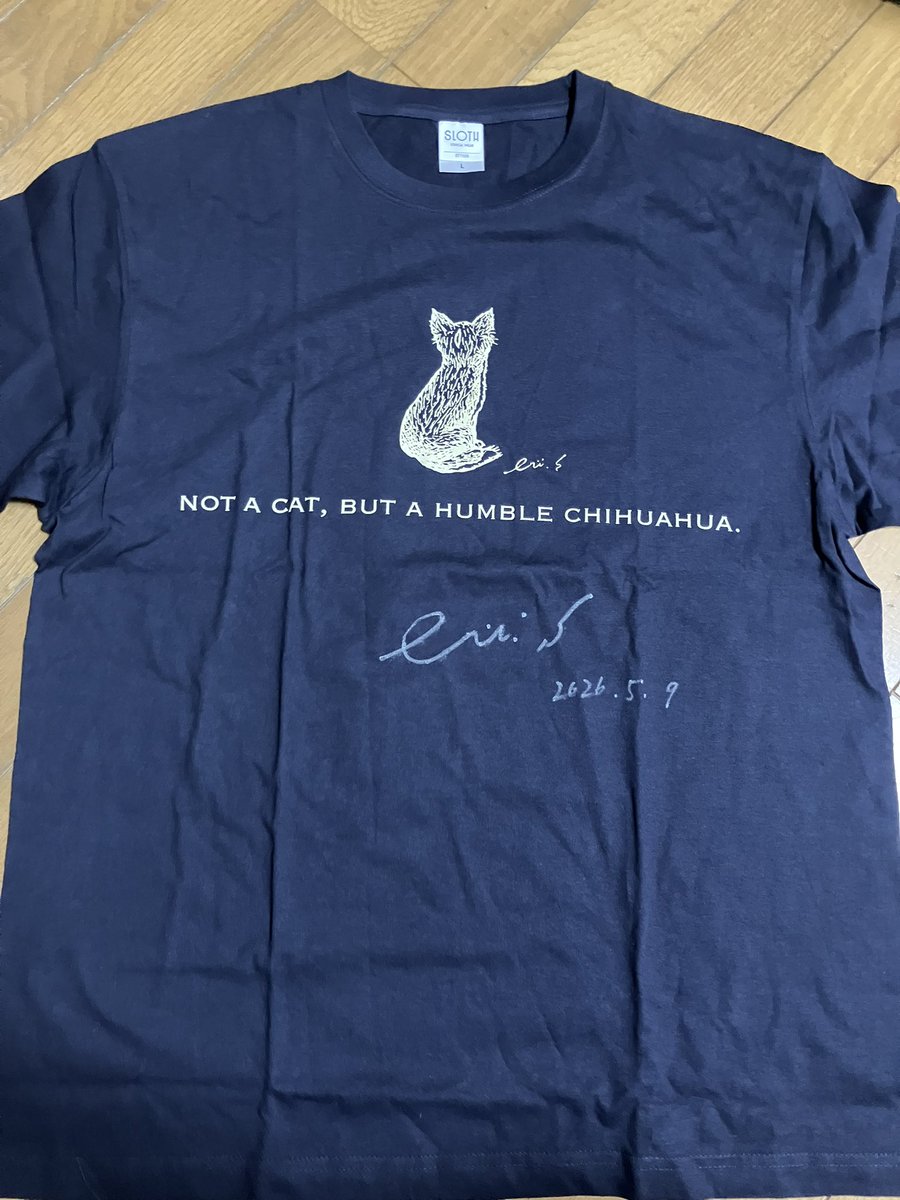 サイン入りTシャツ