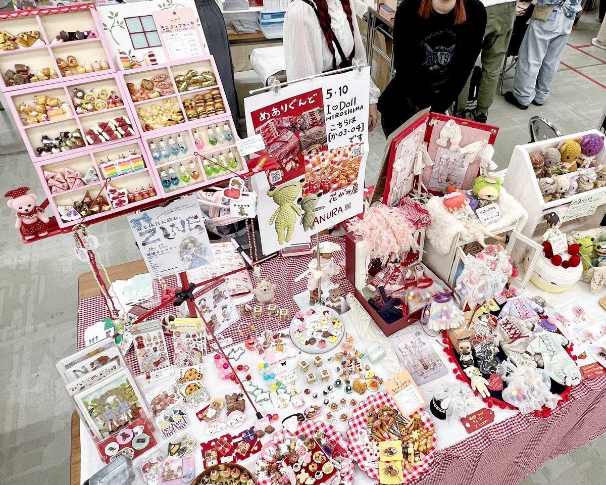 arino__damono's tweet photo. バタバタ！です！ 始まってます！！
15時には撤収予定ですので、お早めに〜

#アイドール広島 https://t.co/8ICEdlfBEG